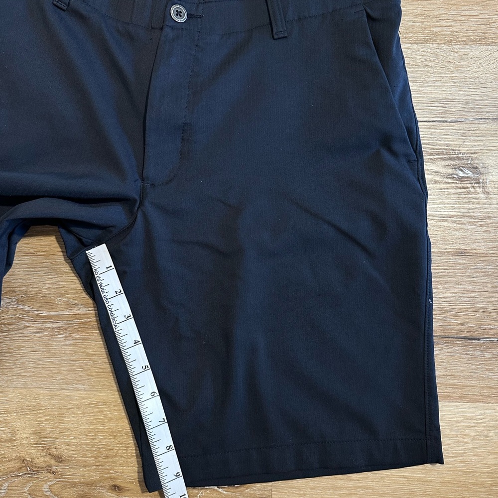 Under Armour Men's Black Shorts Size 36 - Picture 8 of 15
